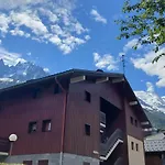 2 Pieces A Chamonix, Vue Mont-blanc, Animaux Admis, Parking - Fr-1-517-26 *